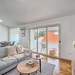 Апартаменты A - Luxury W Big Balcony 4 Min Walk To Сплит