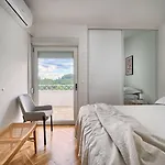Апартаменты A - Luxury W Big Balcony 4 Min Walk To Сплит