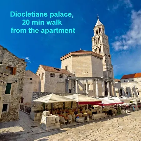 A3 - Luxury W Big Balcony 4 Min Walk To Apartment