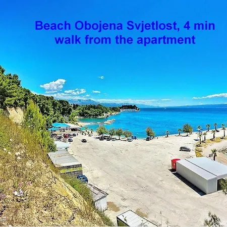 Apartment A3 - Luxury W Big Balcony 4 Min Walk To *