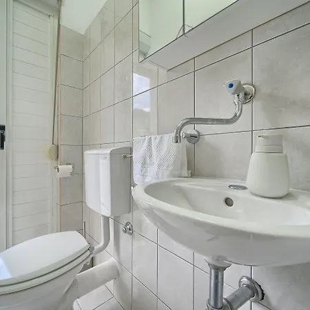 A 2 Spacious W Big Balcony 4 Min Walk To Lejlighed Split