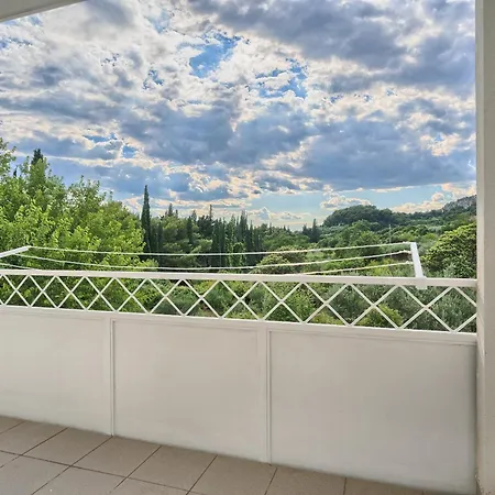 A 2 Spacious W Big Balcony 4 Min Walk To Lejlighed Split