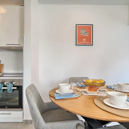A 2 Spacious W Big Balcony 4 Min Walk To Spalato