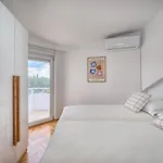 A - Luxury W Big Balcony 4 Min Walk To Apartmán