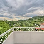 A - Luxury W Big Balcony 4 Min Walk To Apartmán *